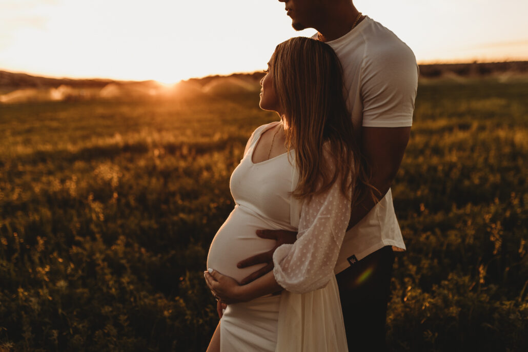 SUNSET MATERNITY PHOTO SESSION sunset maternity photo session